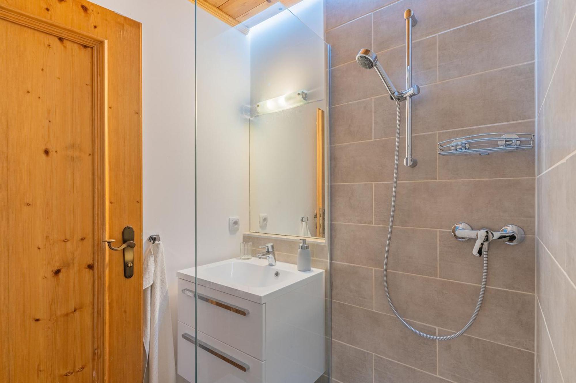 Lobe Apartment
